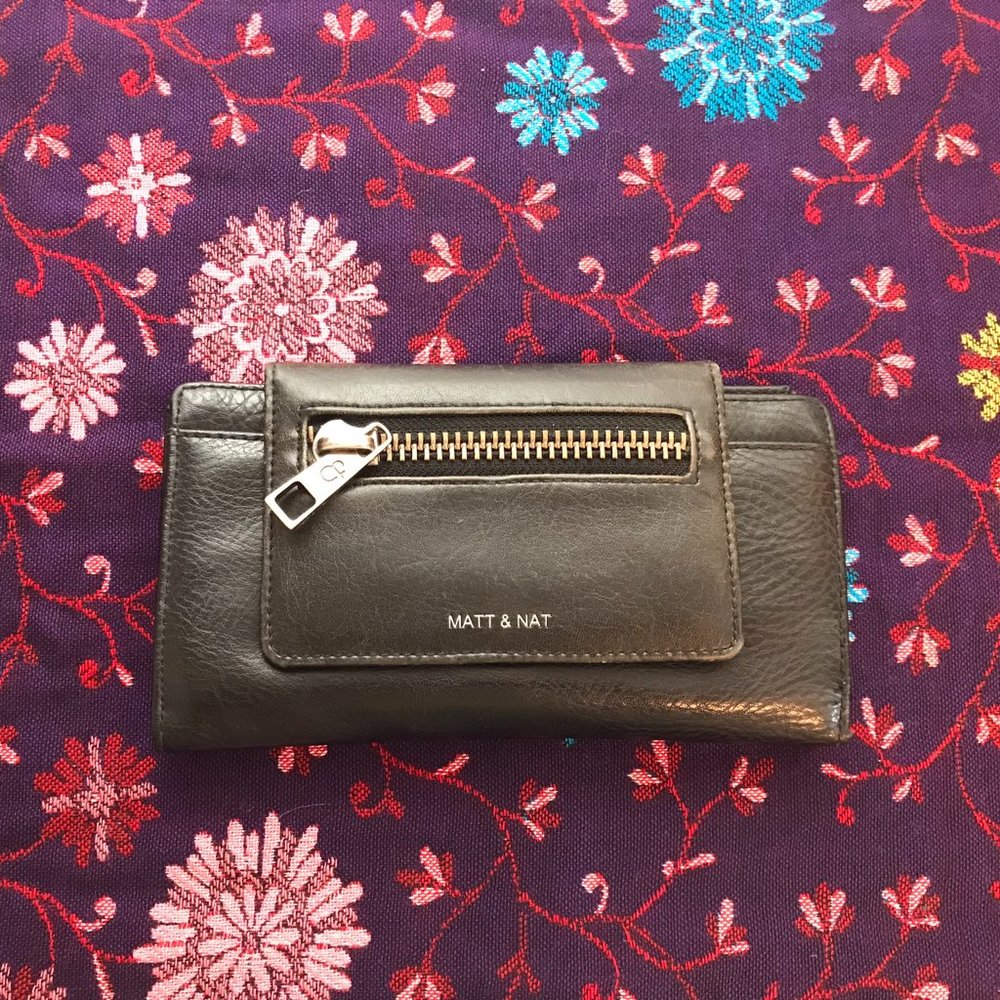 Matt & Nat Black Vegan Leather Wallet/Clutch